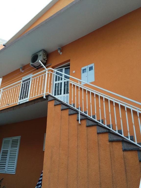 Apartment House Aria Baška Voda Exterior foto